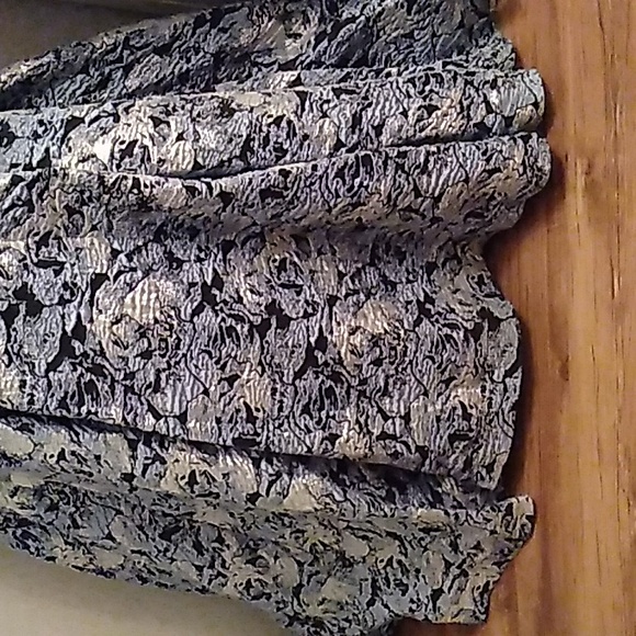 MacDuggal Formal Dress: Size: 4 Color: IceBlue, Black and L Silver Condition:New - Picture 8 of 16